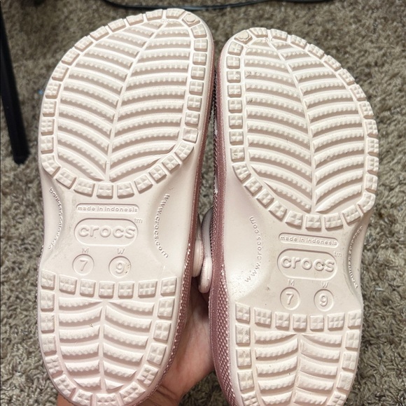 CROCS Sparkling Rose Clogs - Picture 4 of 4